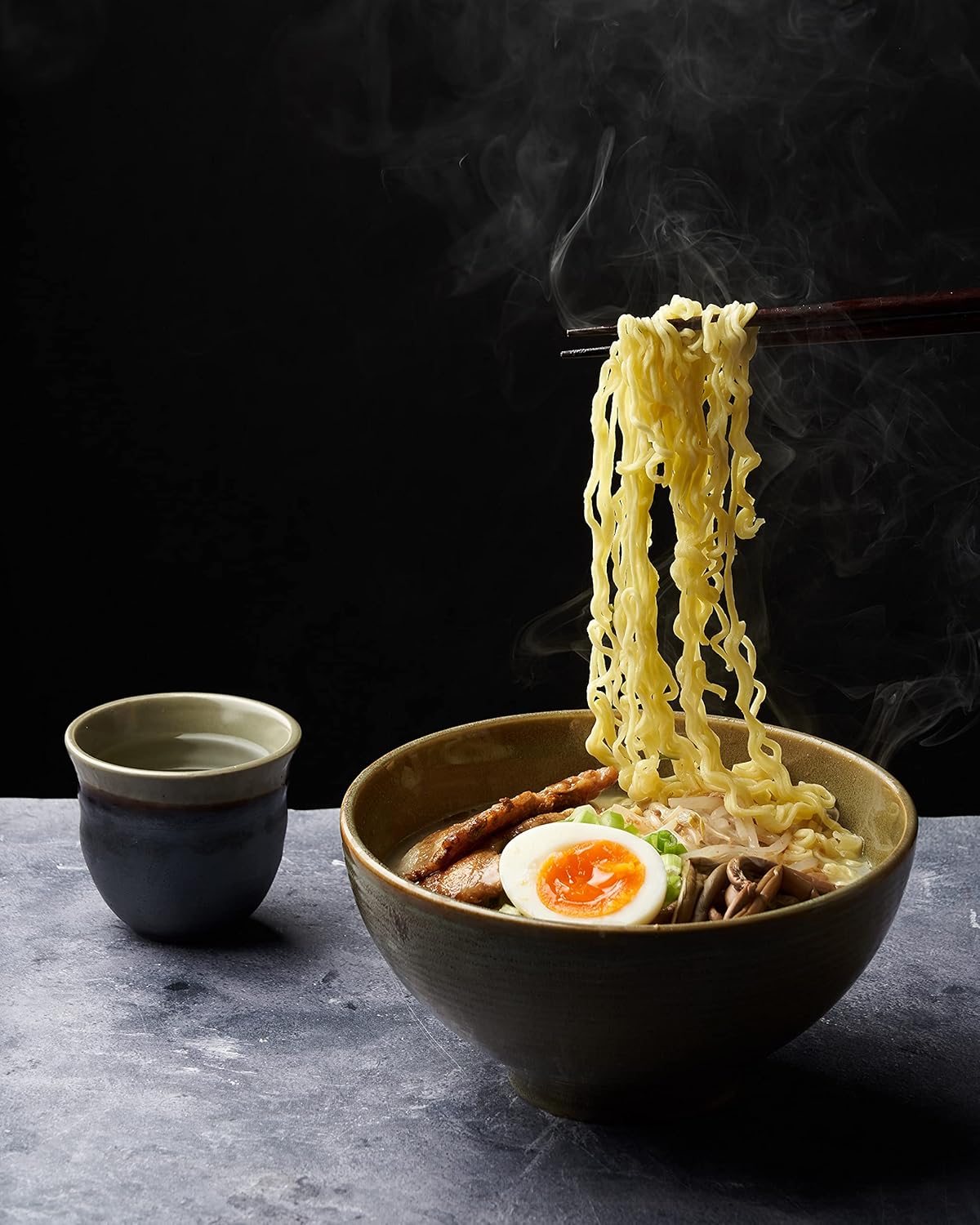 Nongshim Tonkotsu Ramen with Kuromayu Noodle Big Bowl, 3.56 Ounce (Pack Of 6)