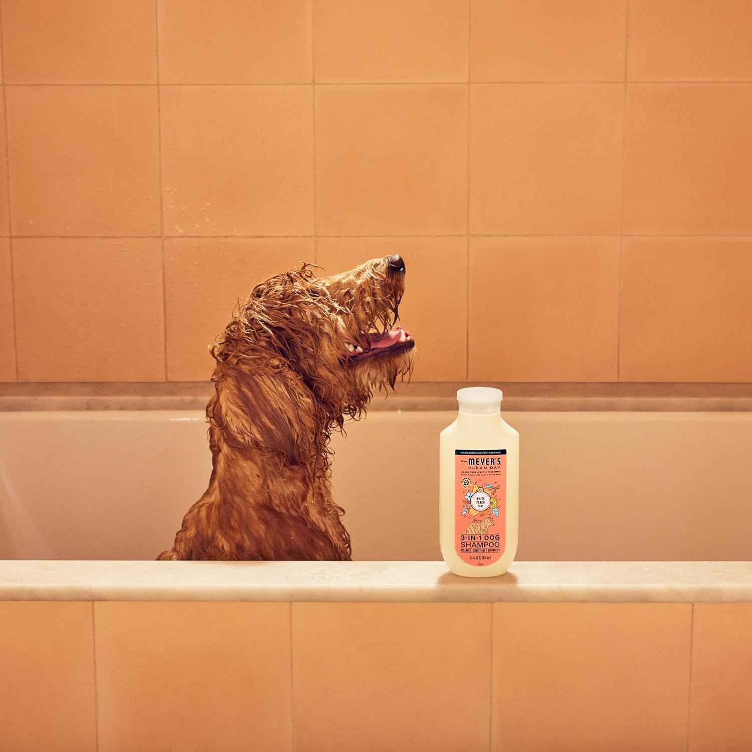 MRS. MEYER'S Clean Day 3 in 1 Dog Shampoo, White Peach Scent, 14oz