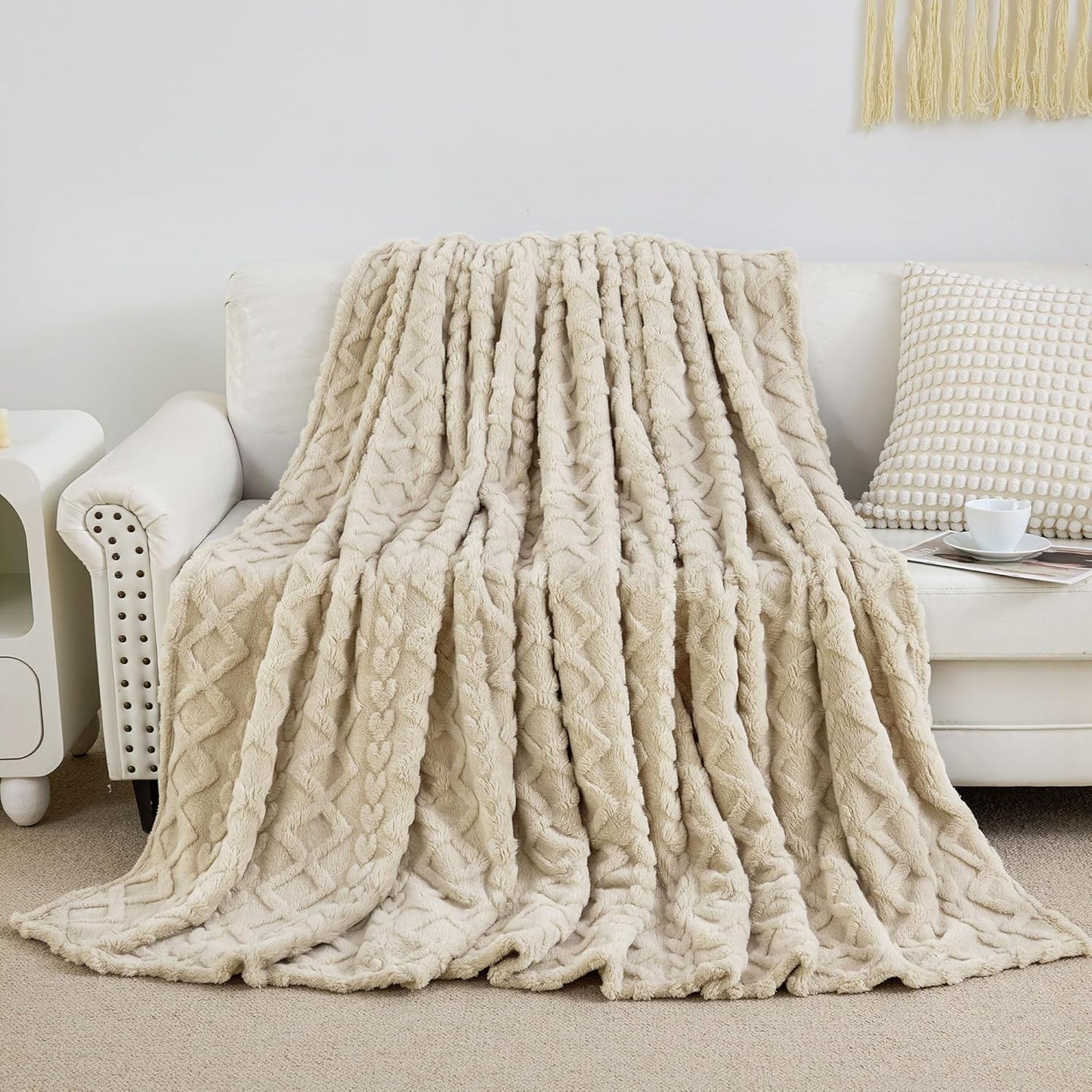 Aganear Fleece Throw Blanket - Cozy Soft Lightweight Fuzzy Throw Blanket for Women Portable Throw Blankets for Couch, Warm Present for Birthday, , Halloween, Housewarming(50"x60", Khaki)
